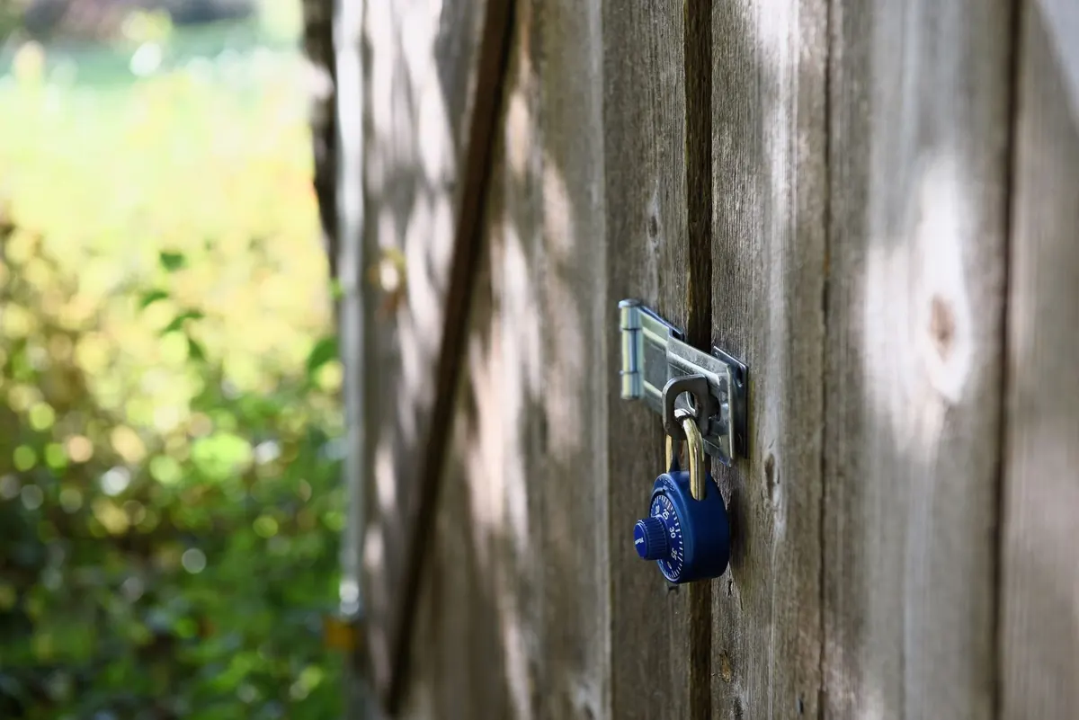 Understanding Linux File Permissions: chmod, chown, and umask Explained